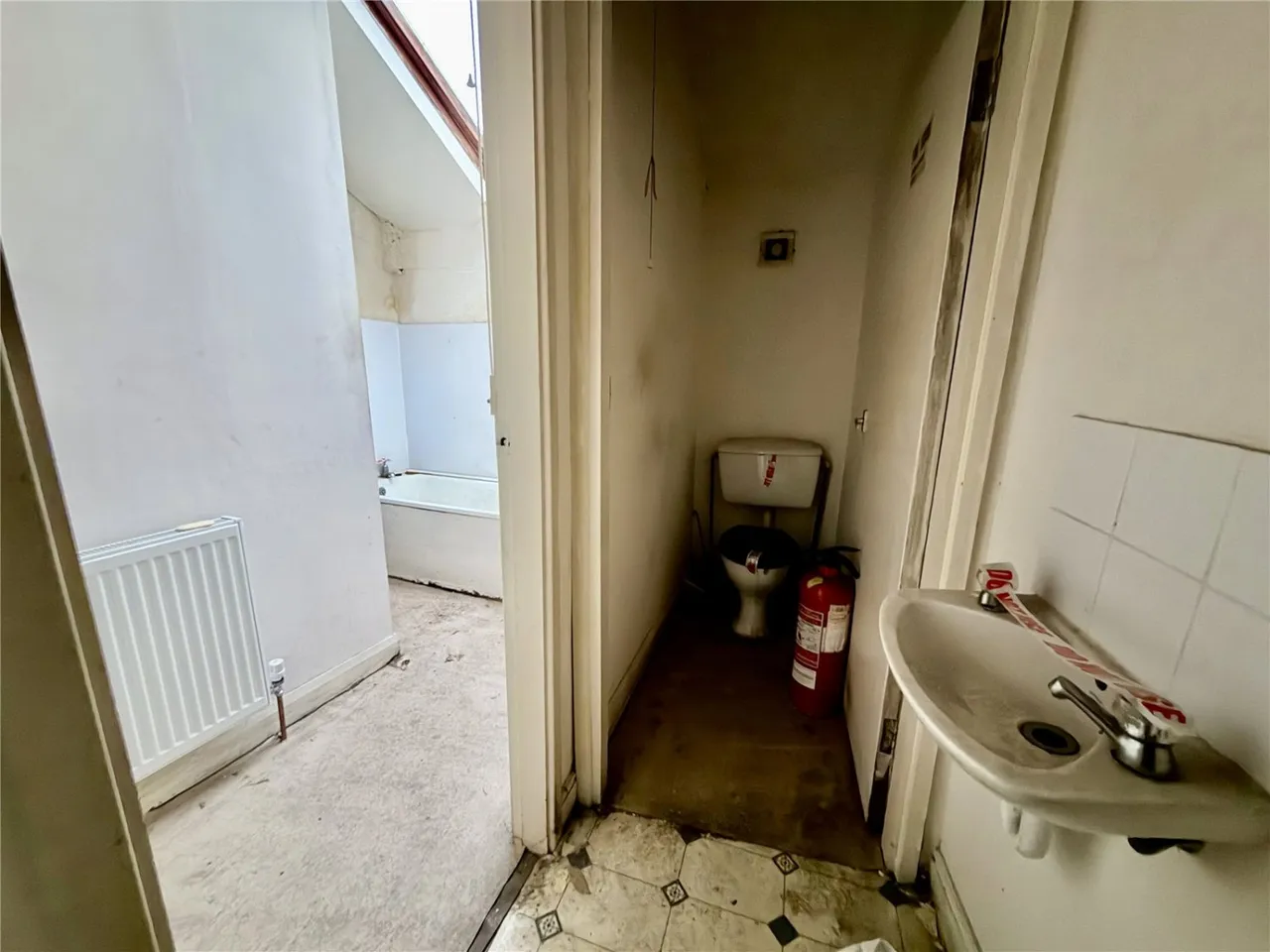 Apsley Crescent, Bradford, BD8, photo 12