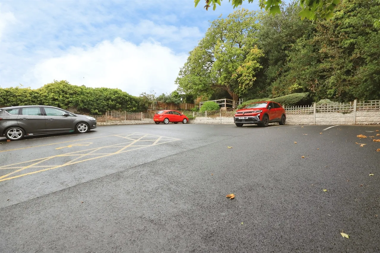 Park Lane, Kidderminster, DY11, photo 4