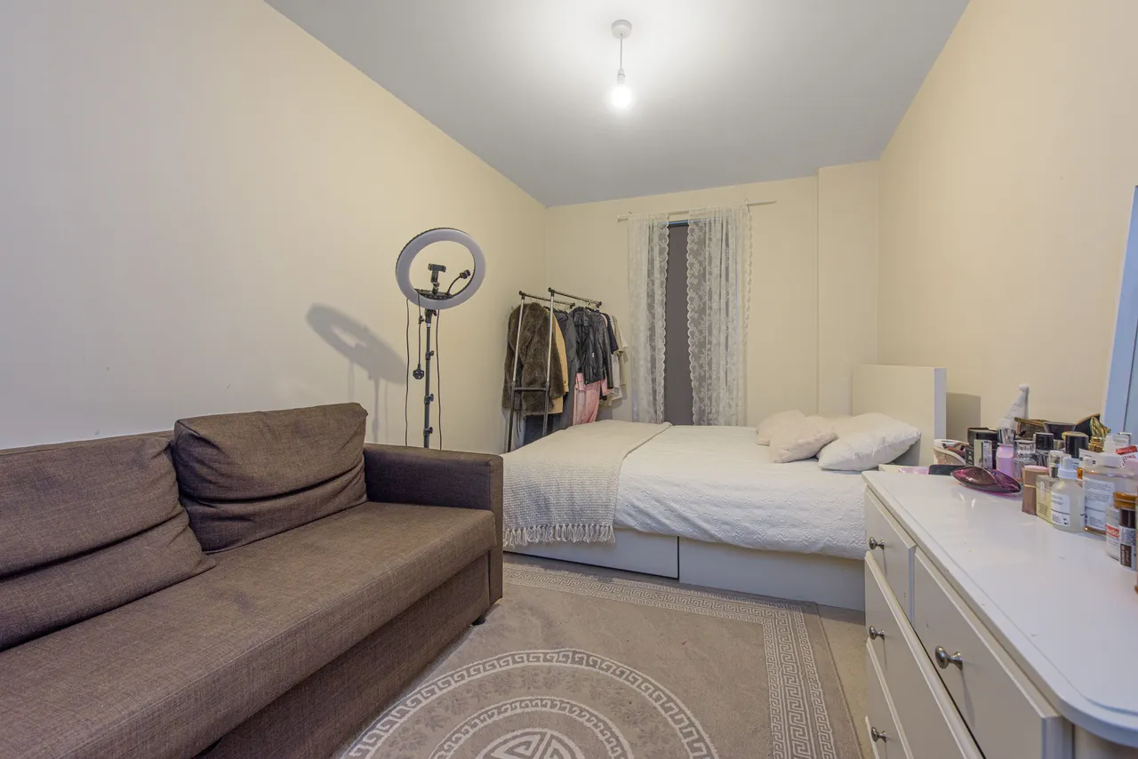 Flat 17, Courier Court, London, photo 8