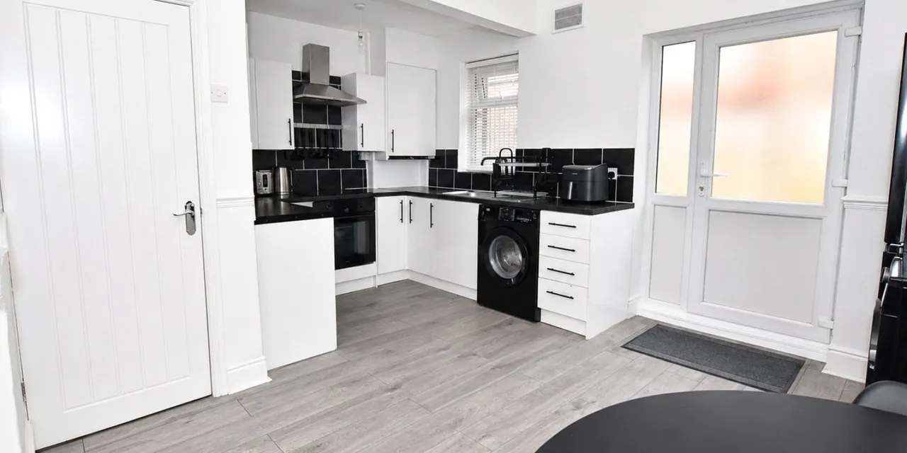 Valkyrie Road, Wallasey, CH45, photo 3