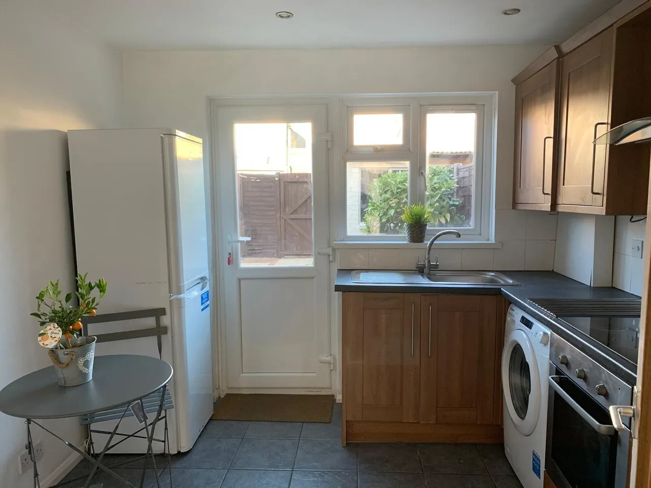 Bath Road, Southsea, PO4, photo 11