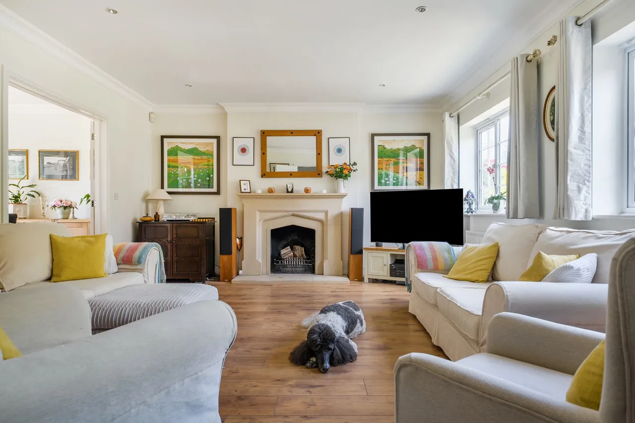Bax Close, Storrington, RH20, photo 7