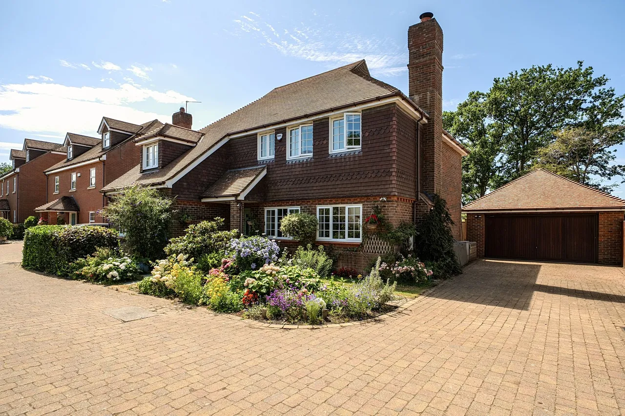 Bax Close, Storrington, RH20, photo 27