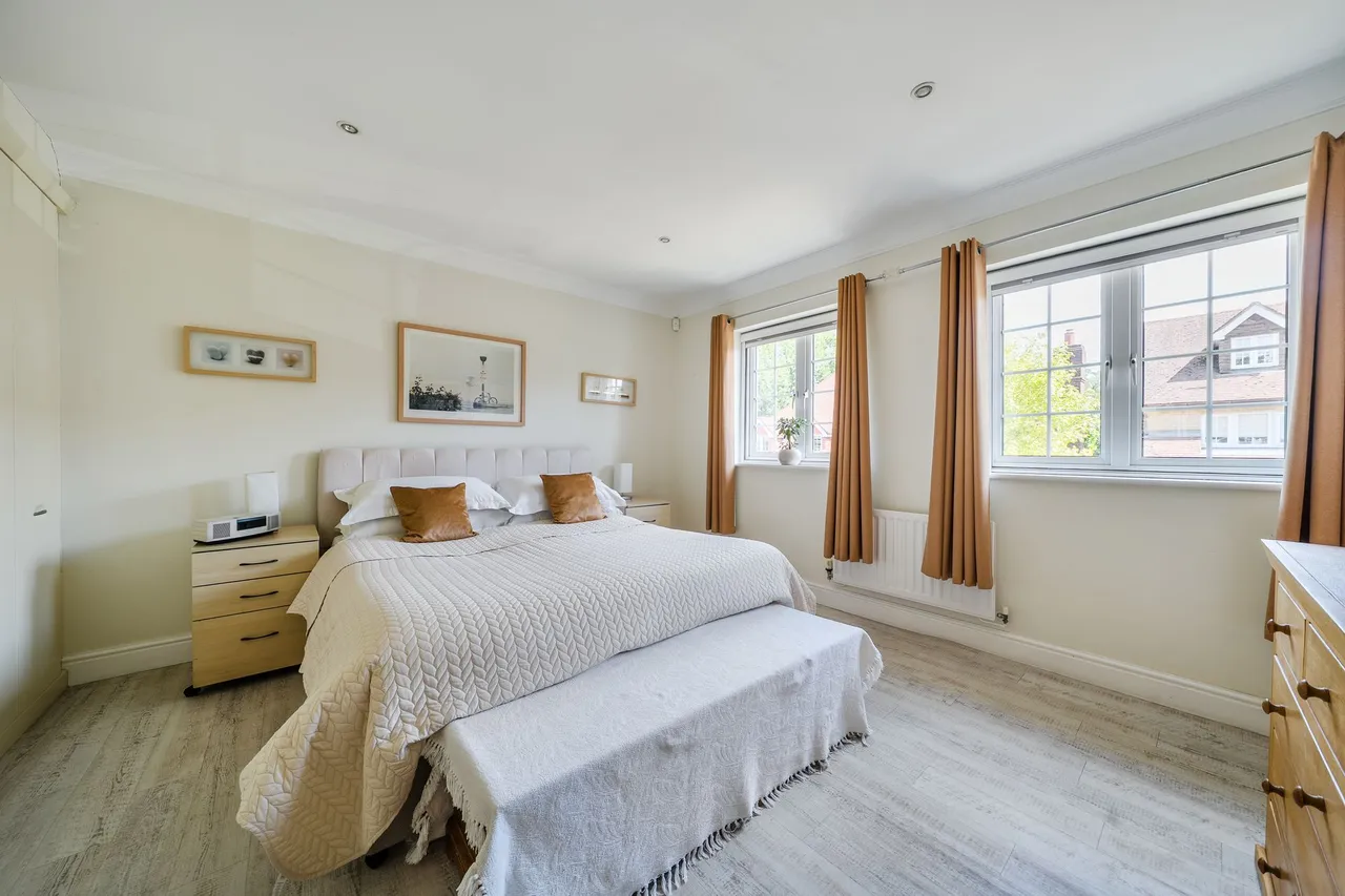 Bax Close, Storrington, RH20, photo 16