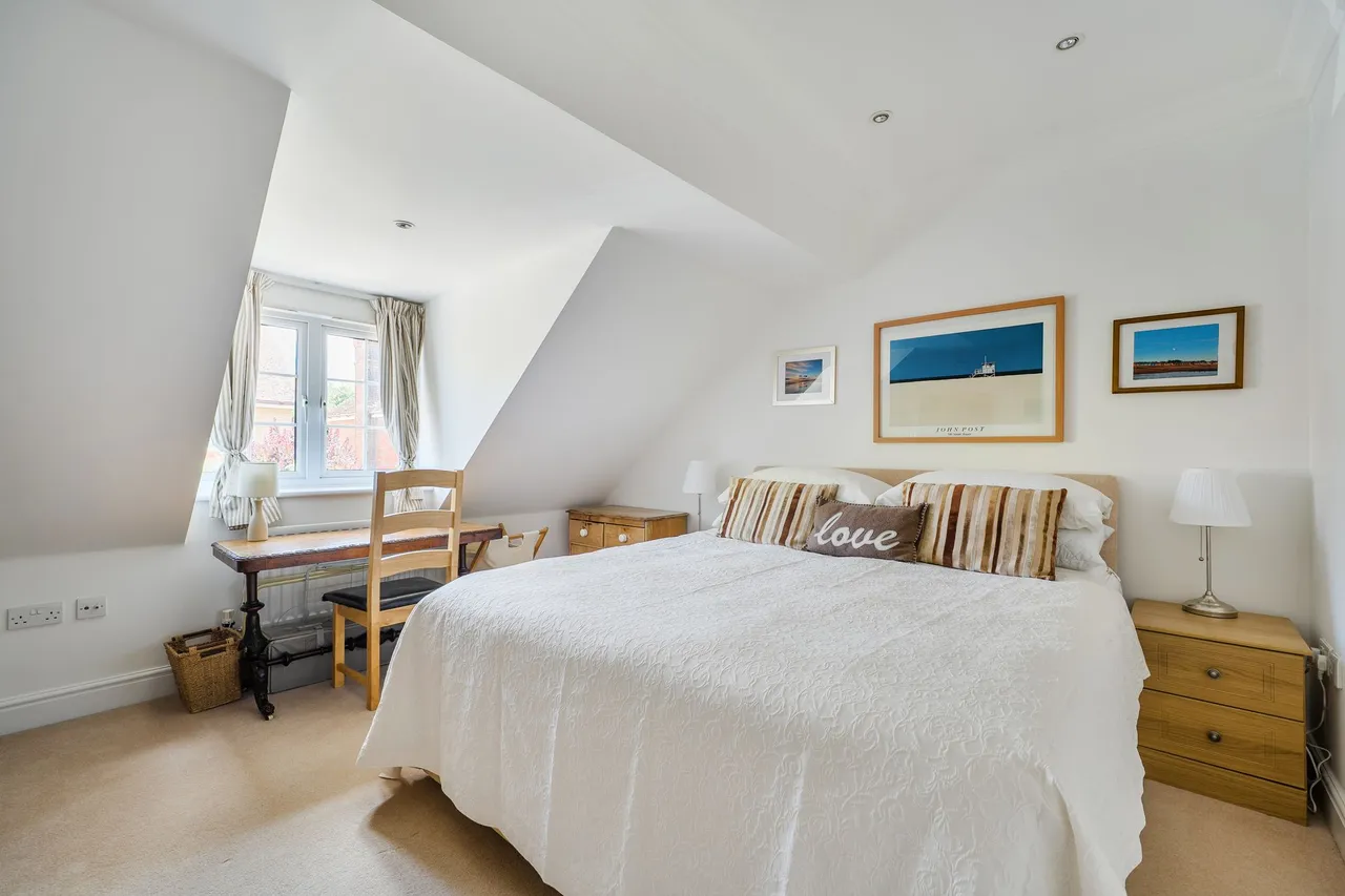 Bax Close, Storrington, RH20, photo 23