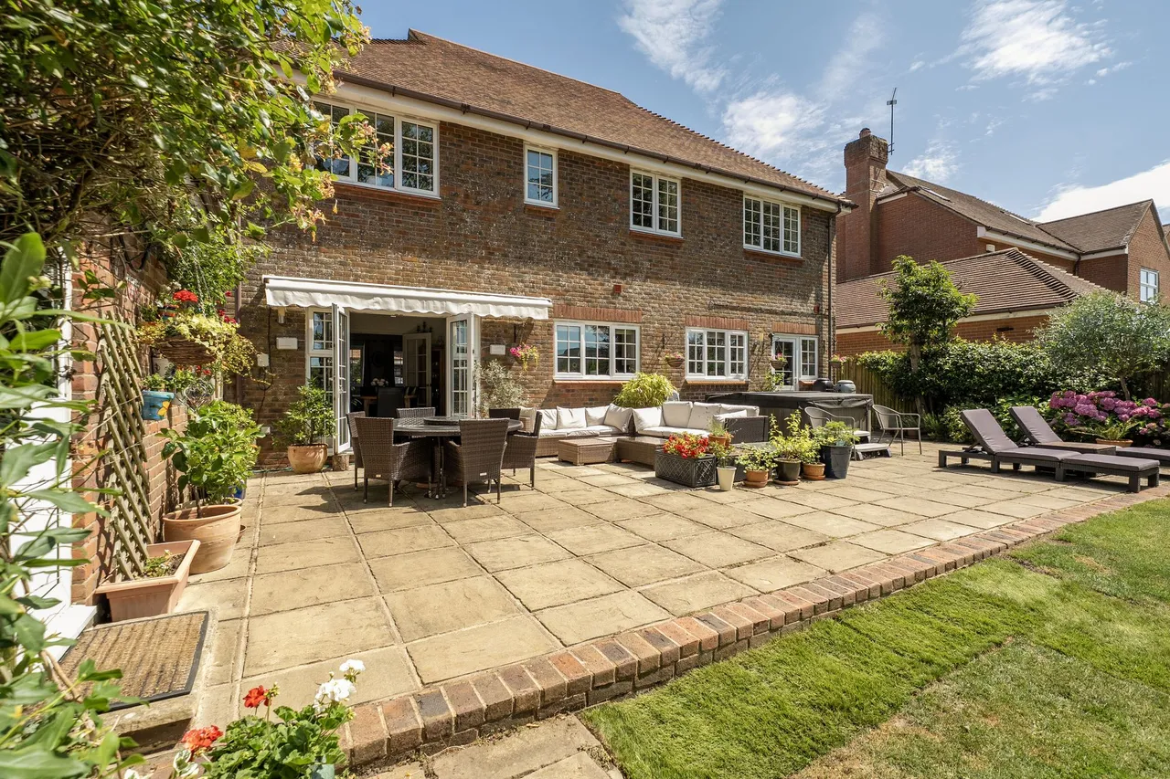 Bax Close, Storrington, RH20, photo 26
