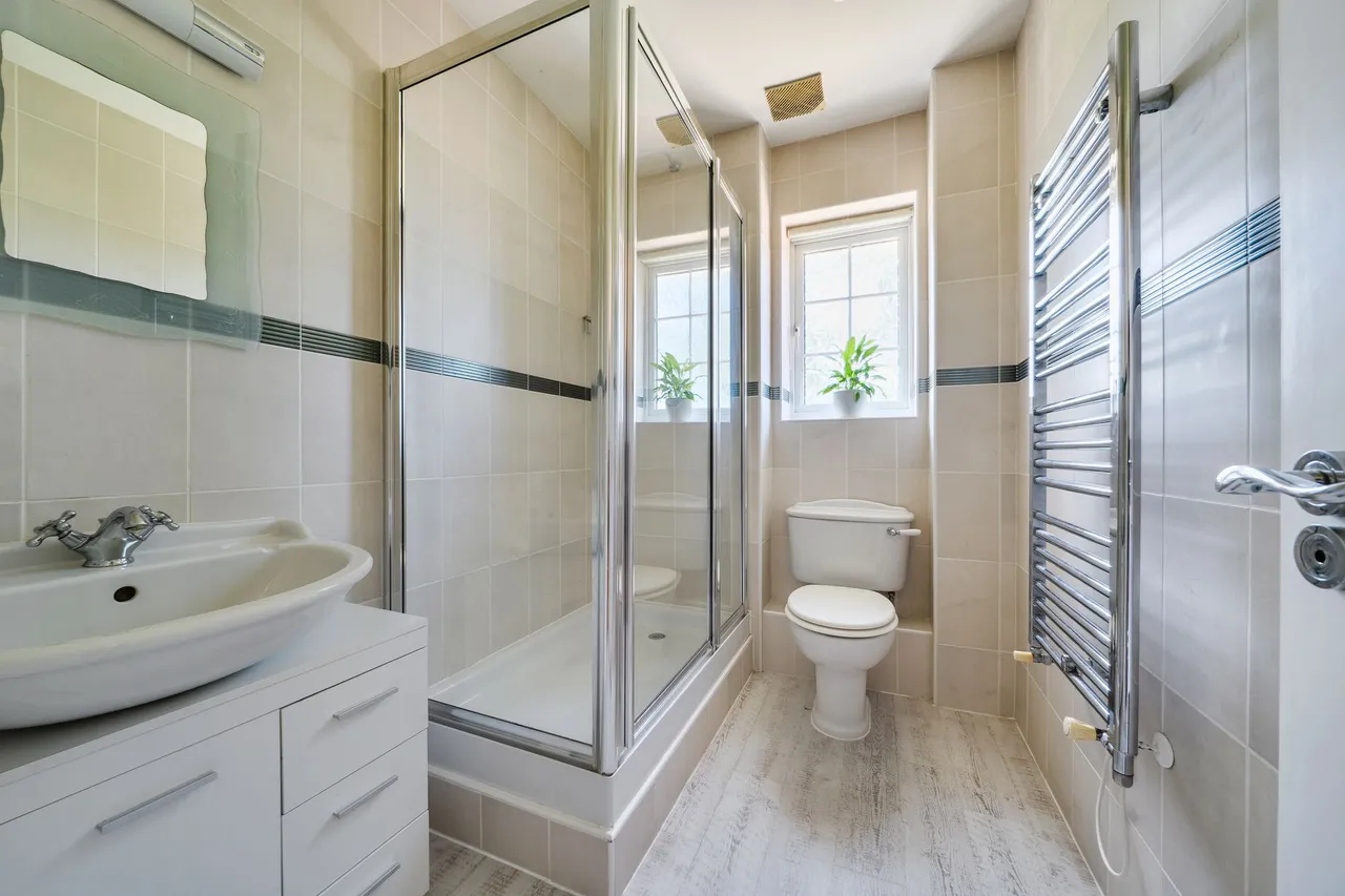 Bax Close, Storrington, RH20, photo 22