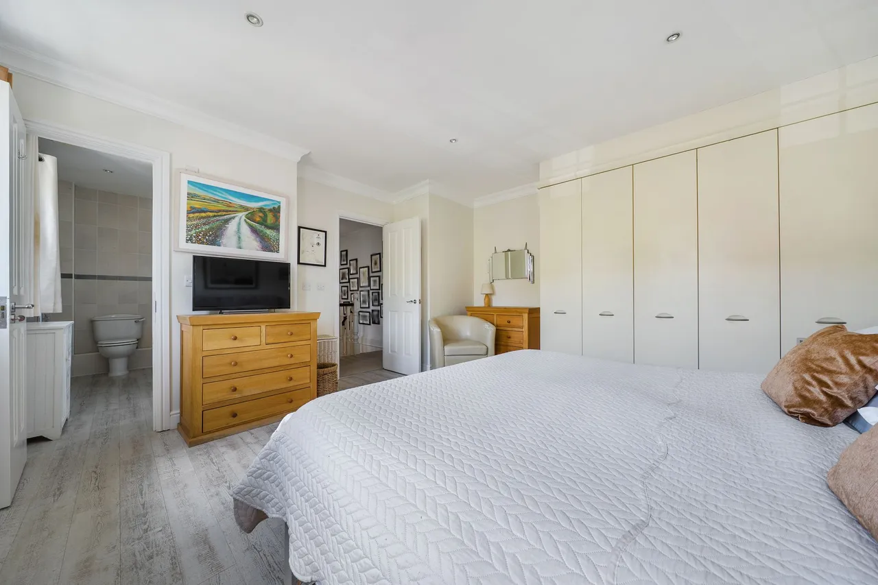Bax Close, Storrington, RH20, photo 17