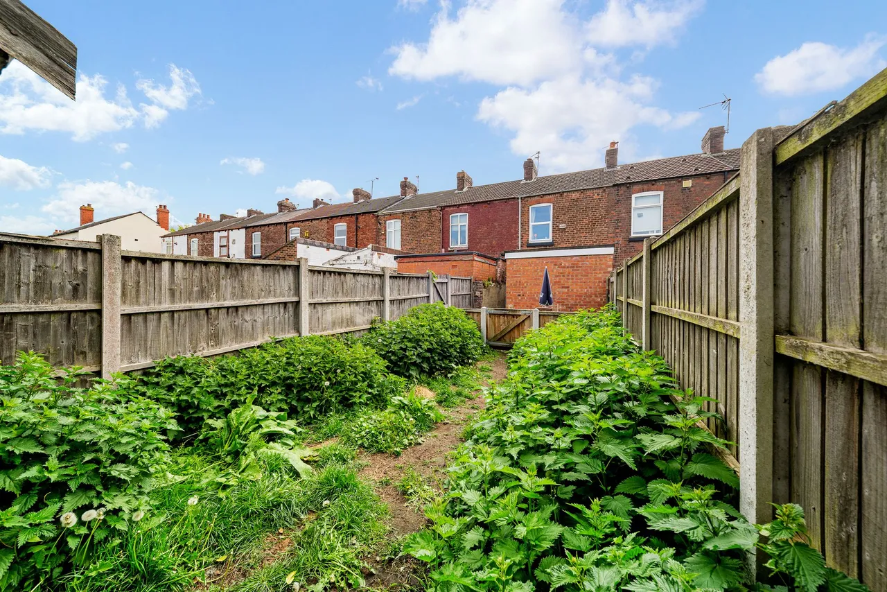 Hale Road, Widnes, Widnes, WA8 8SA, photo 17