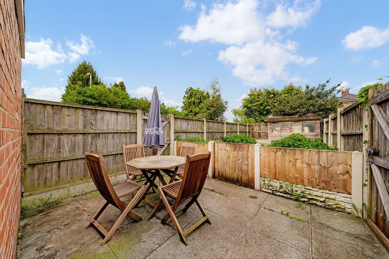 Hale Road, Widnes, Widnes, WA8 8SA, photo 16