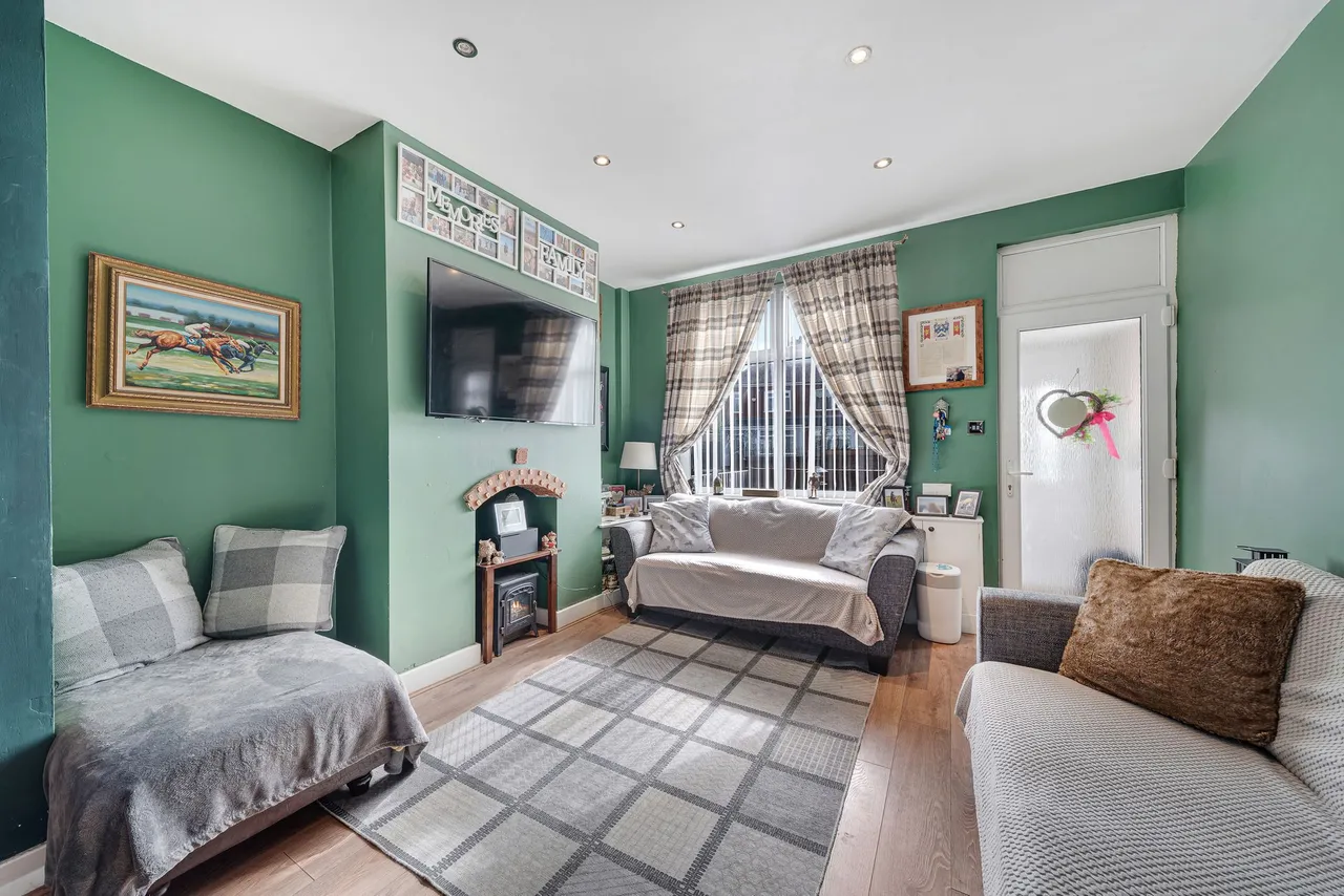 Hale Road, Widnes, Widnes, WA8 8SA, photo 7