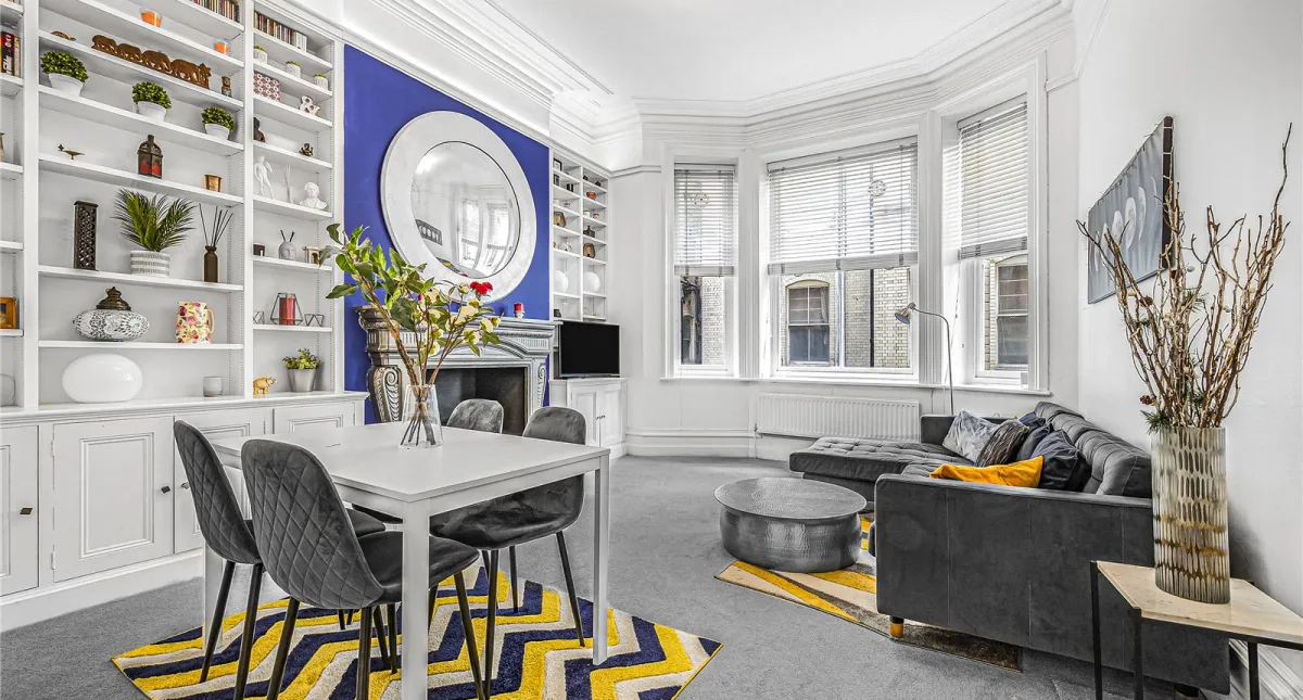 Bedford Avenue Bloomsbury ,WC1B, photo 2