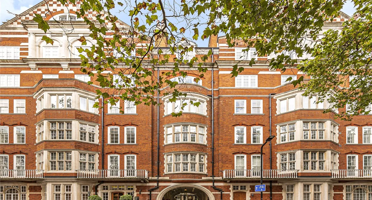 Bedford Avenue Bloomsbury ,WC1B, photo 4