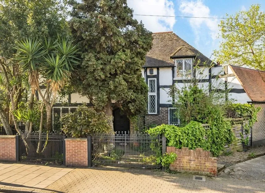 3 bed house for sale — Glenburnie Road, Tooting Bec, SW17