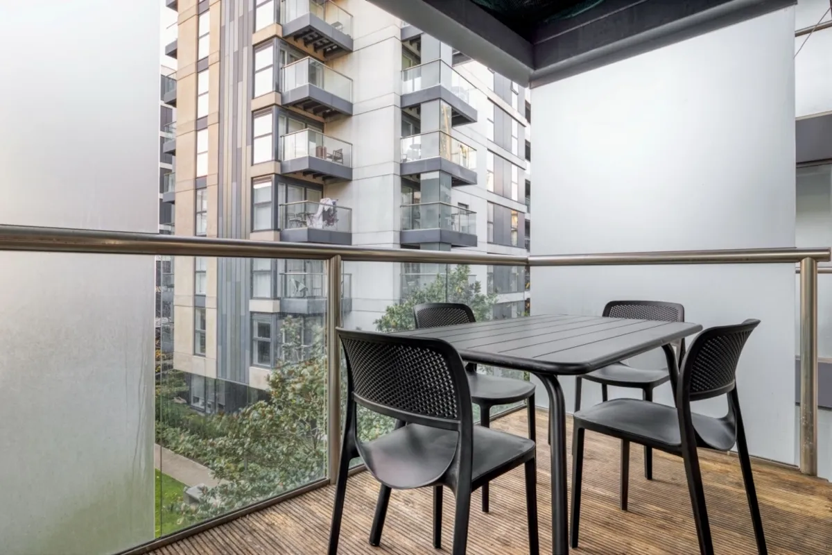 Pear Tree Street London EC1V, photo 3