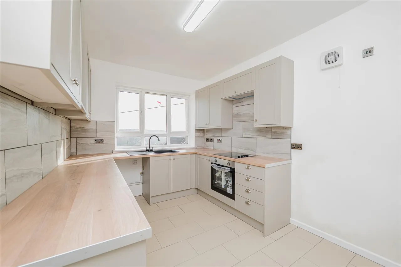 The Park, Treharris, CF46 5RH, photo 11