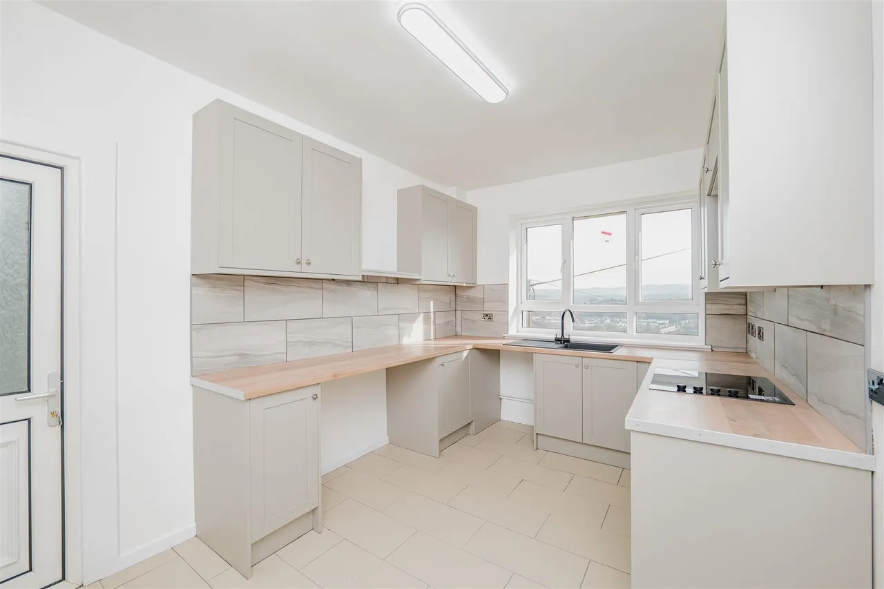 The Park, Treharris, CF46 5RH, photo 10