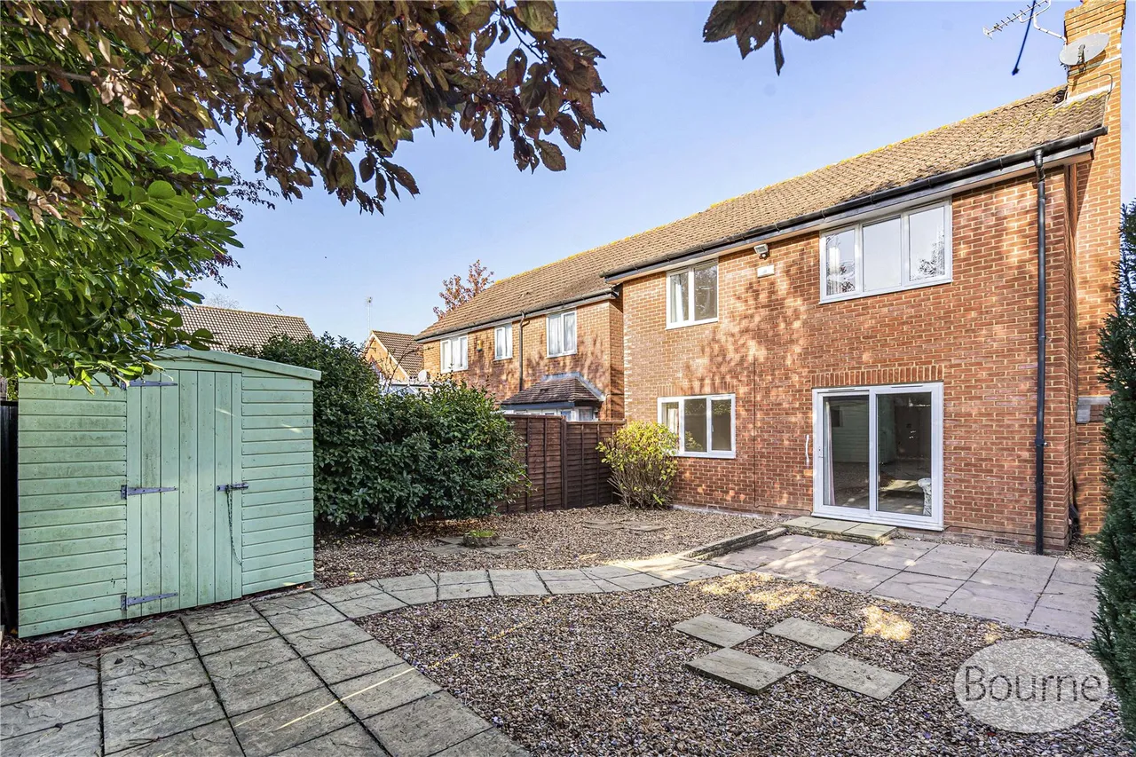 Coresbrook Way, Knaphill, GU21, photo 13