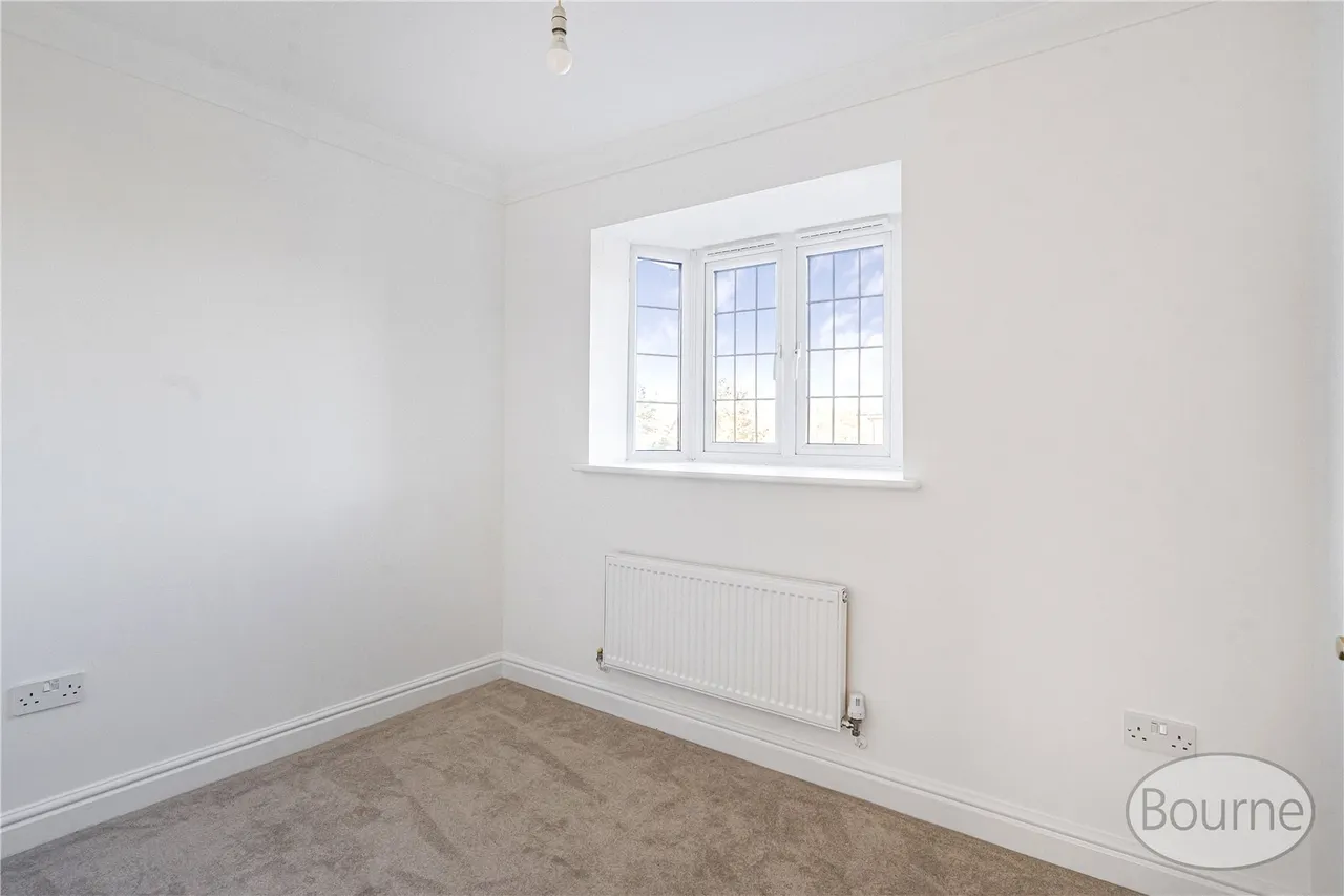 Coresbrook Way, Knaphill, GU21, photo 9