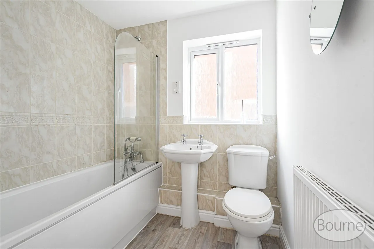 Coresbrook Way, Knaphill, GU21, photo 10