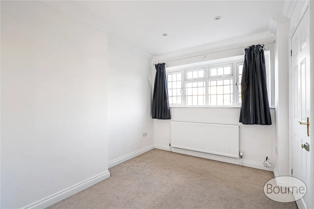 Coresbrook Way, Knaphill, GU21, photo 6