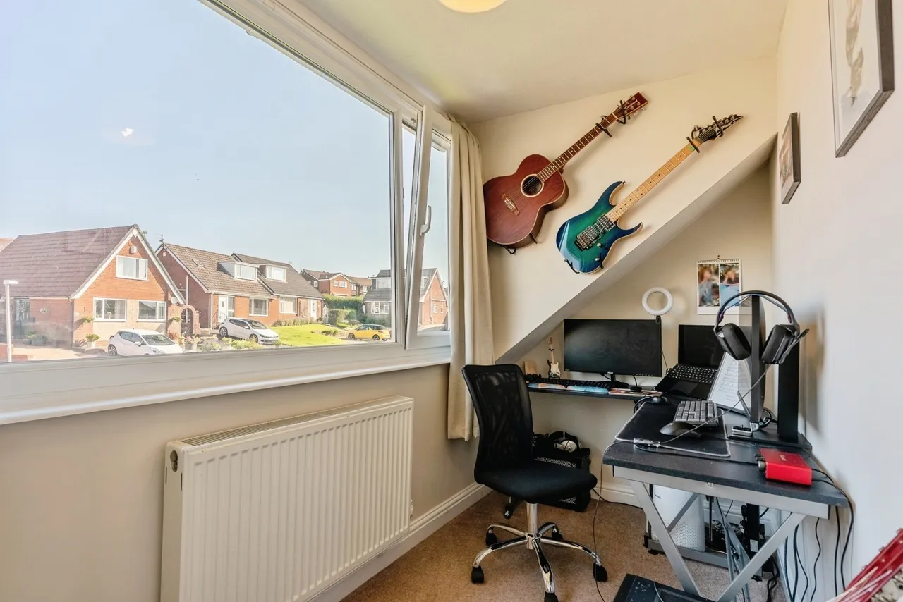 Westbury Close, Burnley, Lancashire, BB10, photo 20