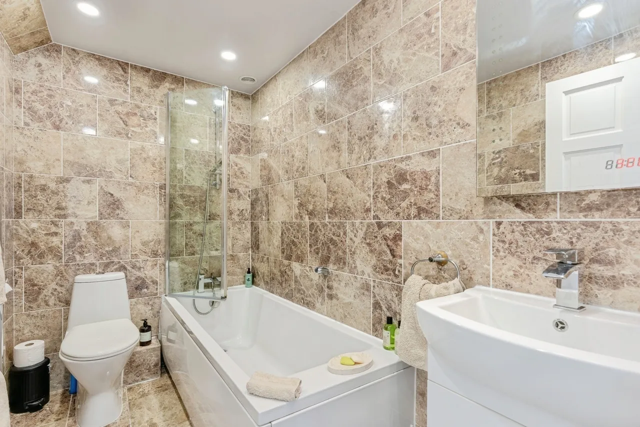 Westbury Close, Burnley, Lancashire, BB10, photo 7