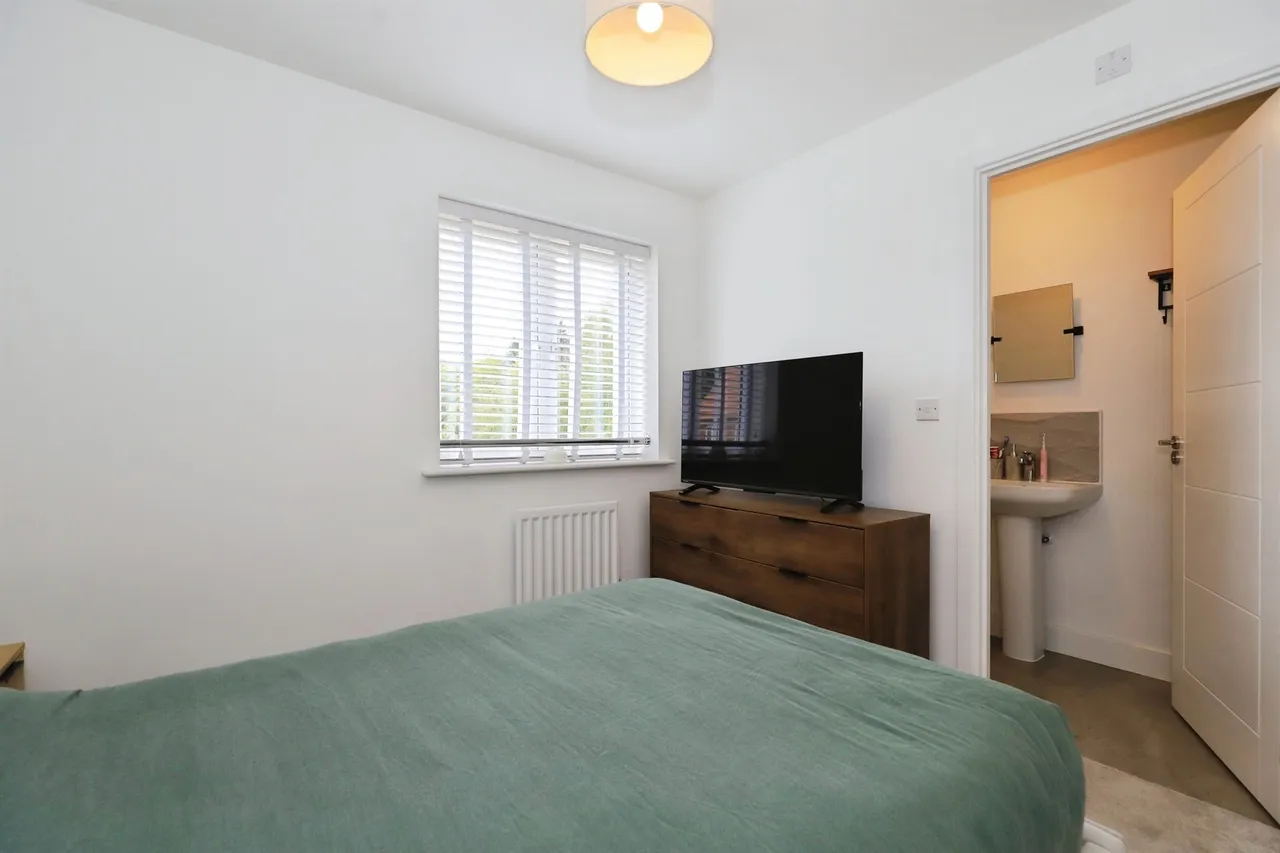 Jasmine Crescent, Lea Castle, Kidderminster, photo 10