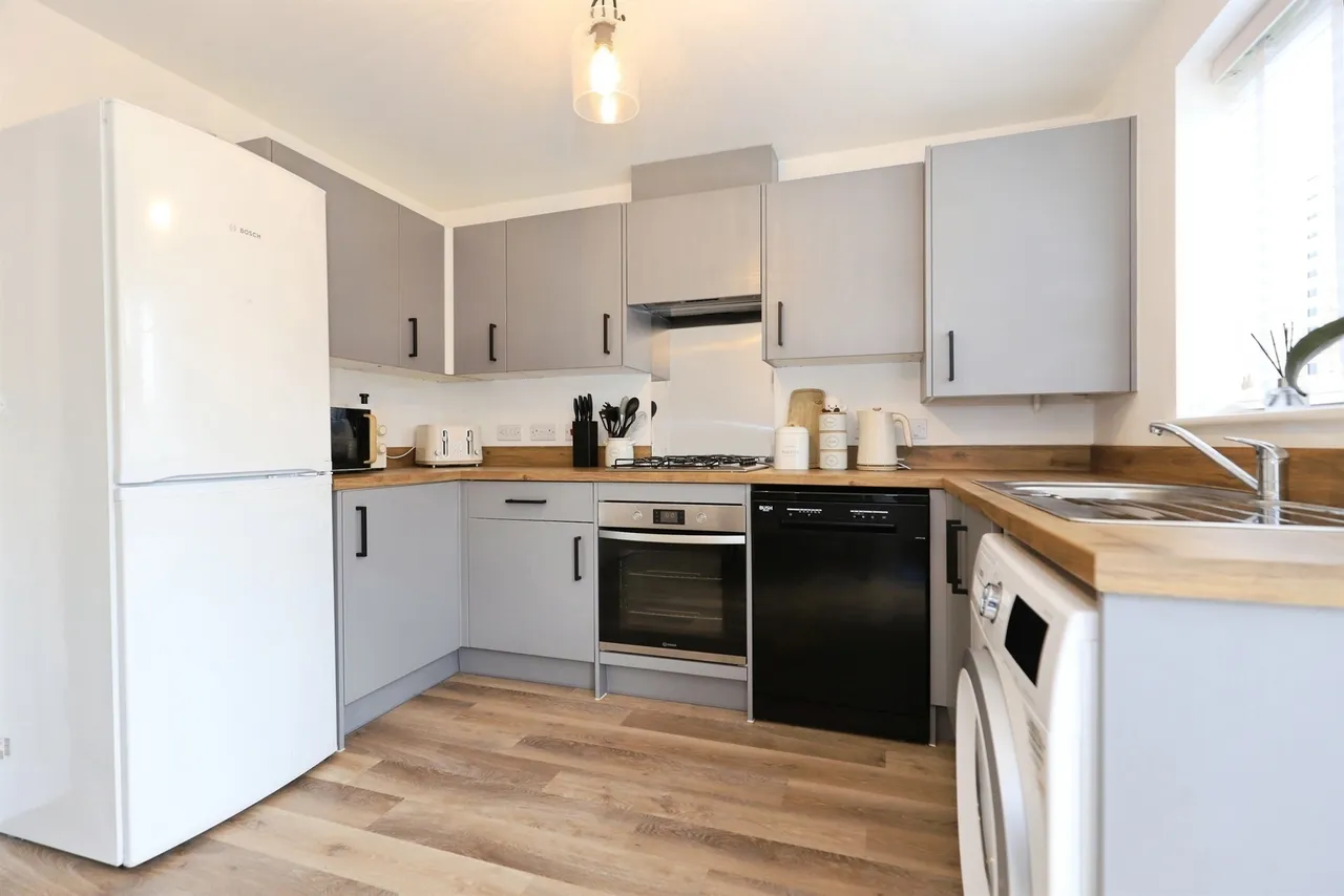 Jasmine Crescent, Lea Castle, Kidderminster, photo 6
