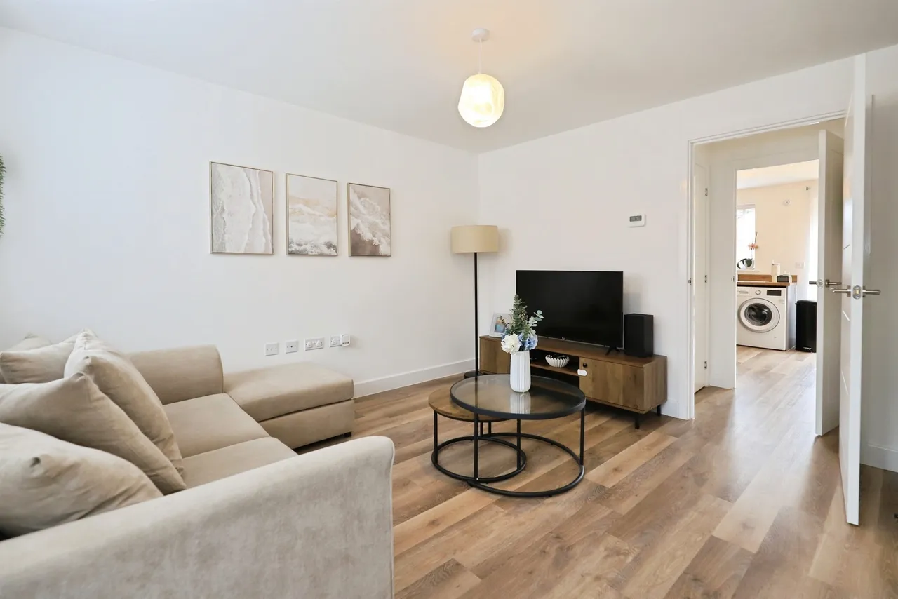 Jasmine Crescent, Lea Castle, Kidderminster, photo 5