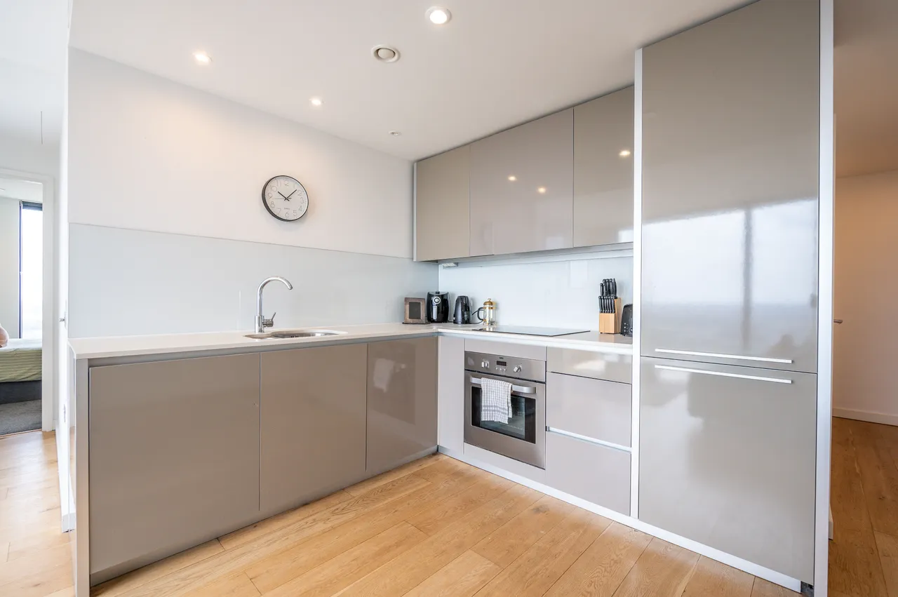 Apartment 3607, The Strata, 8 Walworth Road, London, photo 6