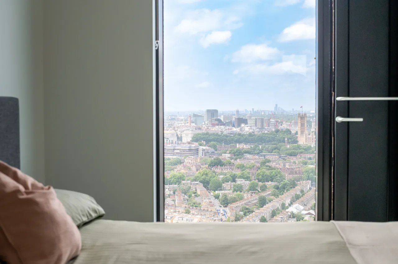 Apartment 3607, The Strata, 8 Walworth Road, London, photo 10