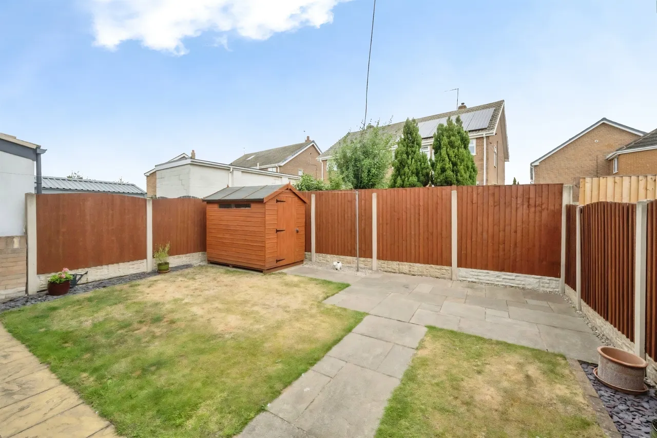 Cleveland Way, Hatfield, DN7, photo 14