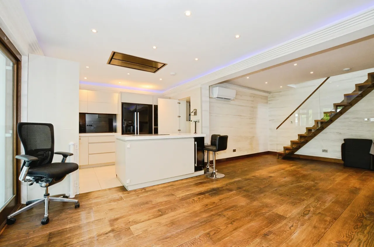 The Fairway, Ruislip, HA4, photo 4