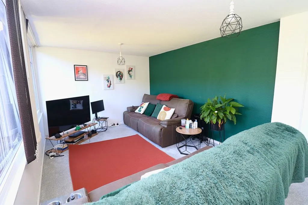 Parklands Gardens, Walsall, WS1, photo 2