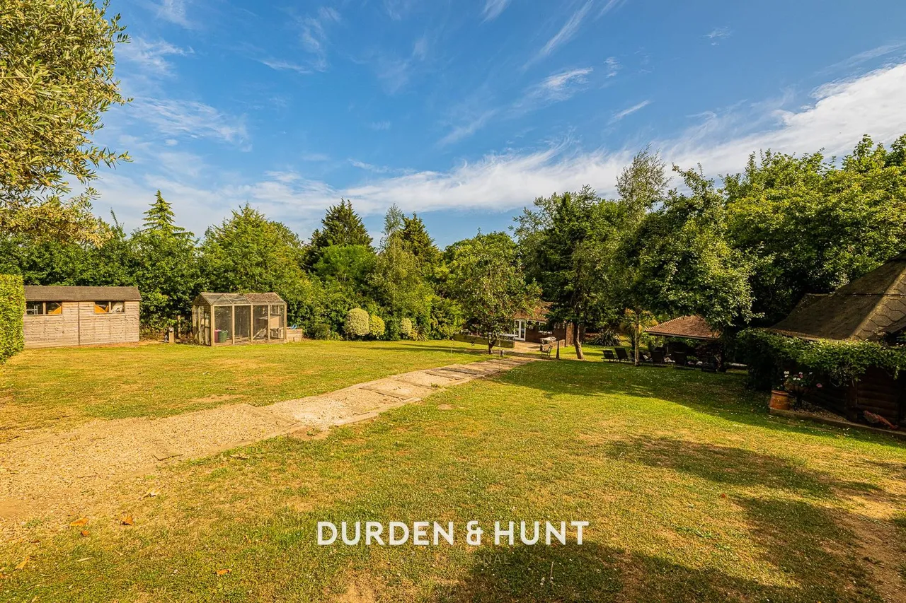 Dry Street, Langdon Hills, SS16, photo 37