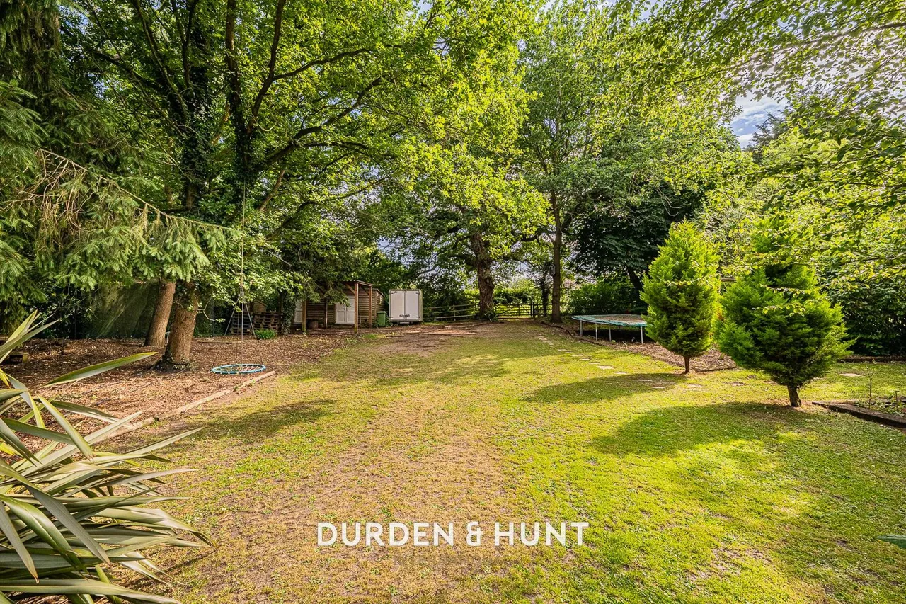 Dry Street, Langdon Hills, SS16, photo 48
