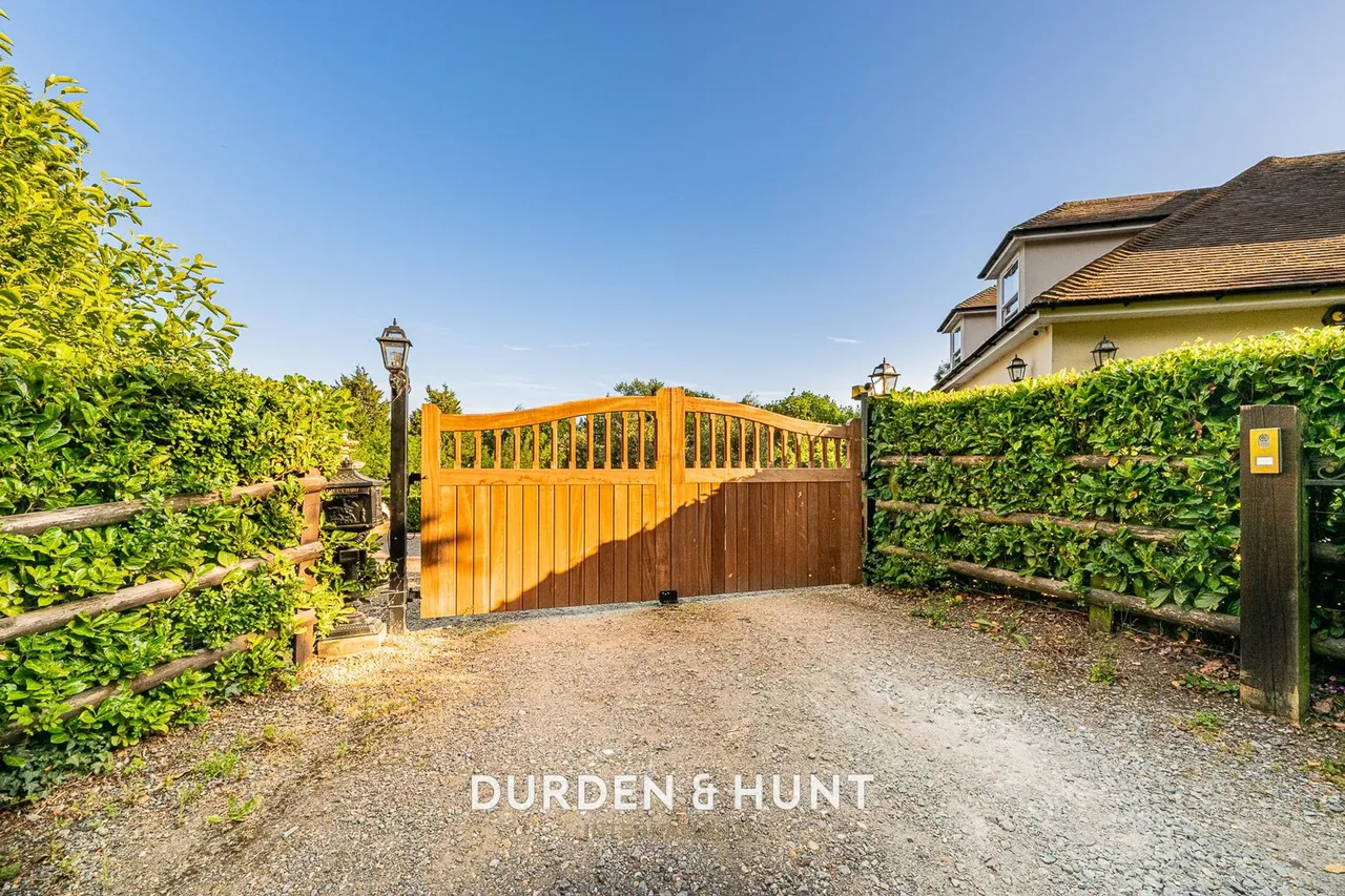Dry Street, Langdon Hills, SS16, photo 58