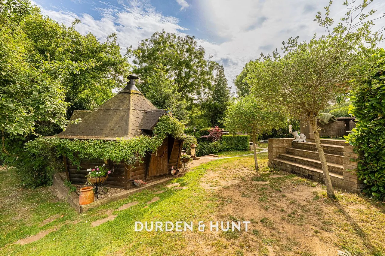 Dry Street, Langdon Hills, SS16, photo 50