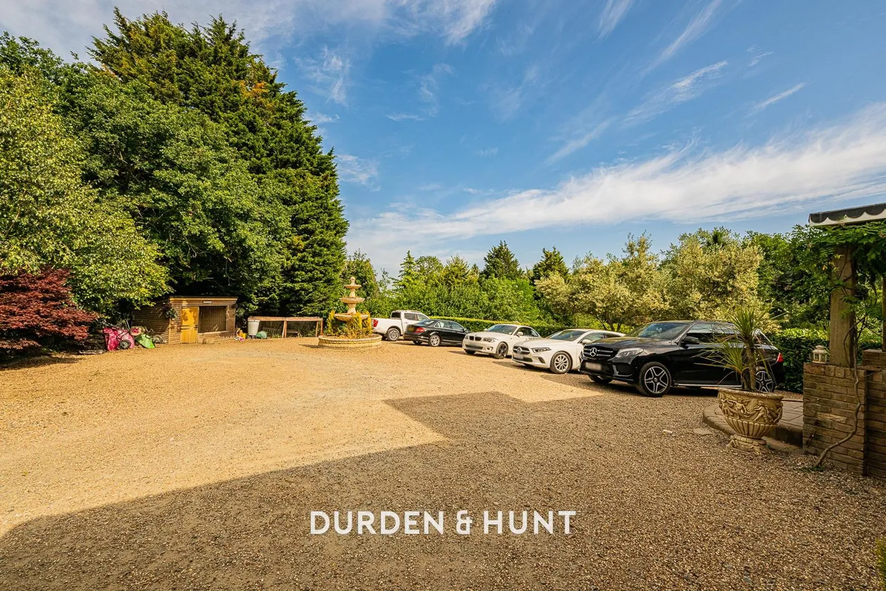 Dry Street, Langdon Hills, SS16, photo 57
