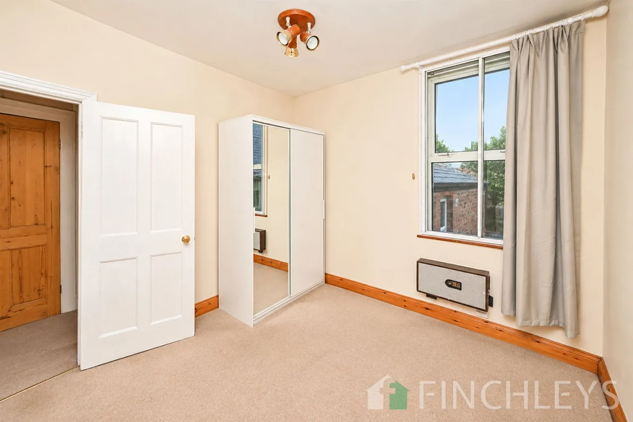 Glebe Road, London, N3, photo 4