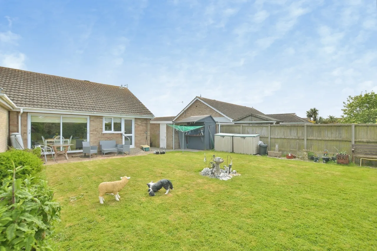 The Fairway, Dymchurch, Romney Marsh, Kent, TN29, photo 11