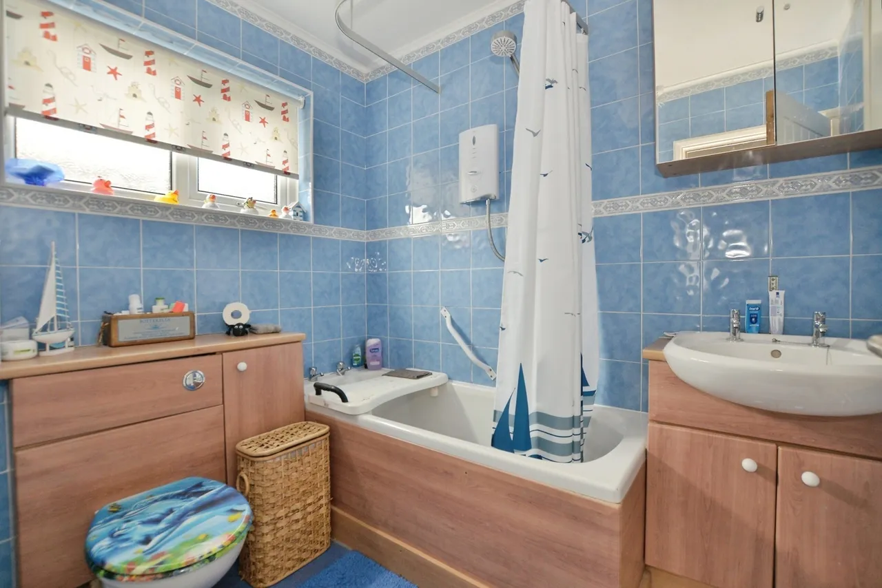 The Fairway, Dymchurch, Romney Marsh, Kent, TN29, photo 5
