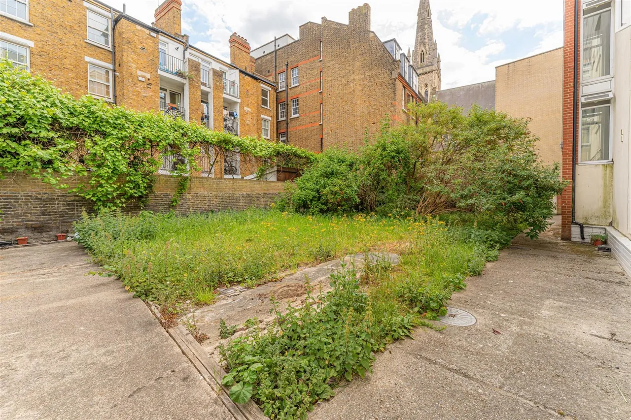 Johnson Street, London, photo 18
