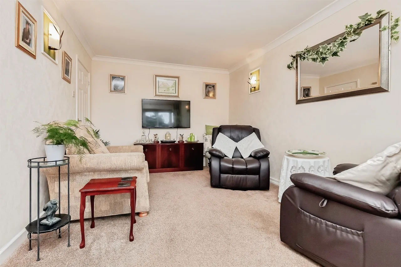 Firdale Avenue, Rushden, photo 3