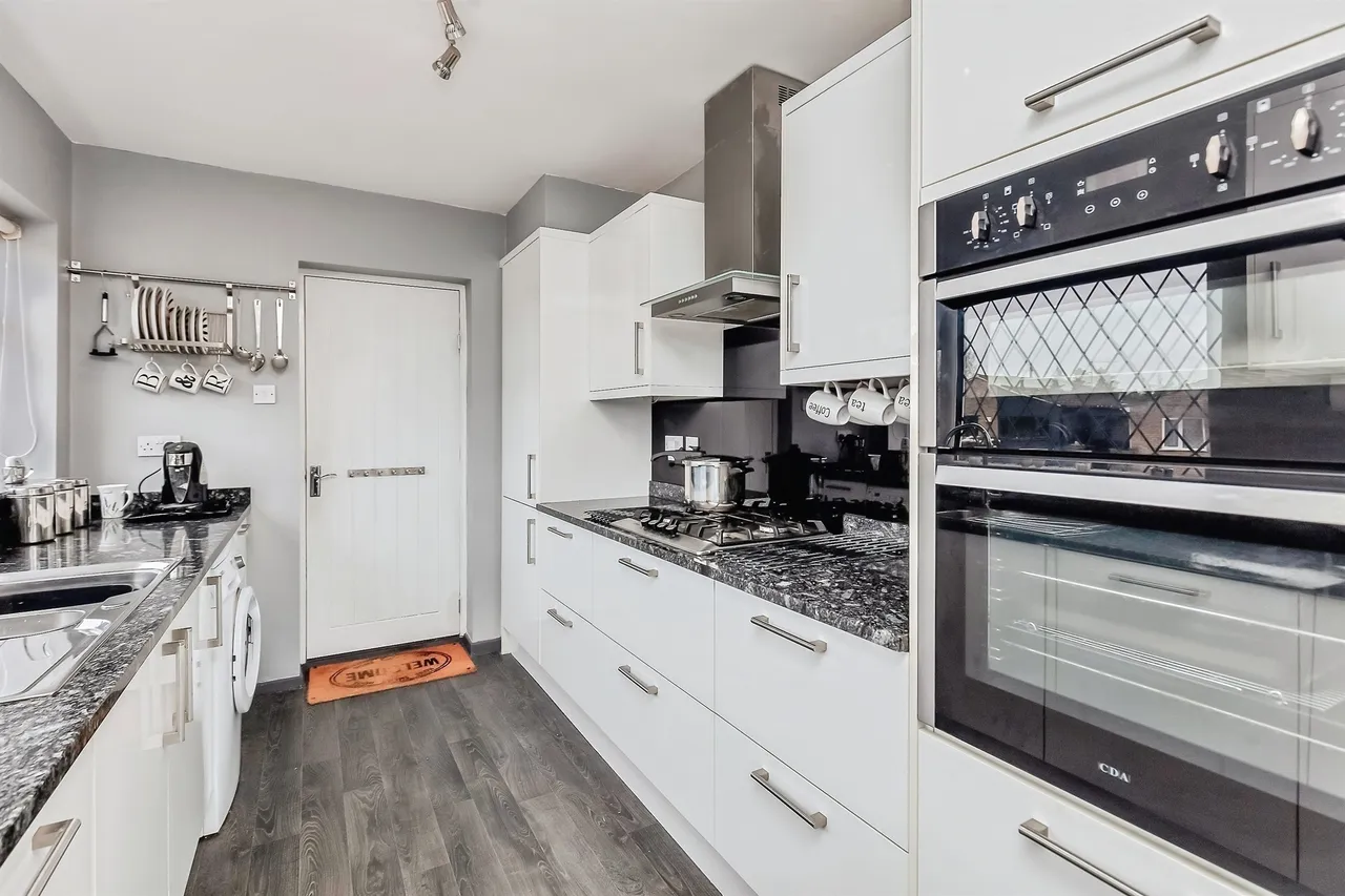 Firdale Avenue, Rushden, photo 5