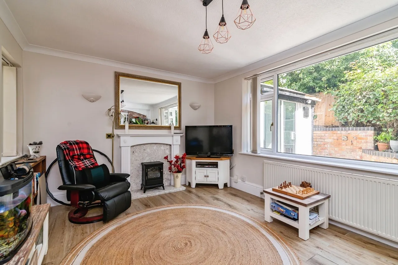 Nottingham Road, Burton Joyce, NG14, photo 11