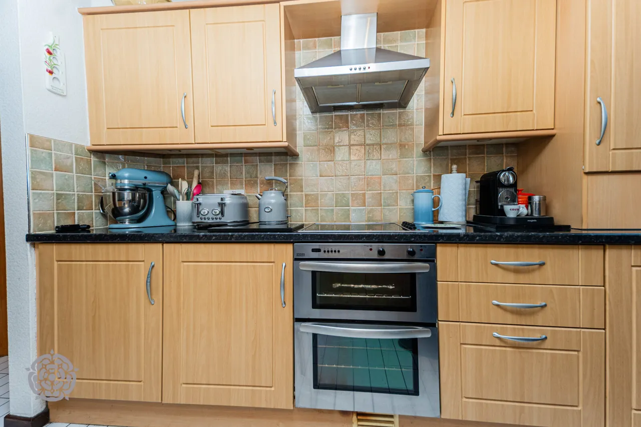 Harwood Road, Tottington, Bury, BL8 4AE, photo 17