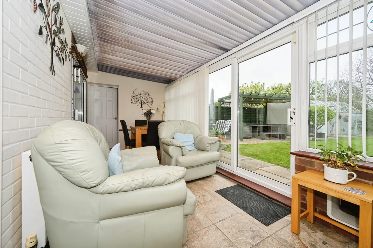 Hitchin Road, LUTON, Bedfordshire, LU2, photo 8