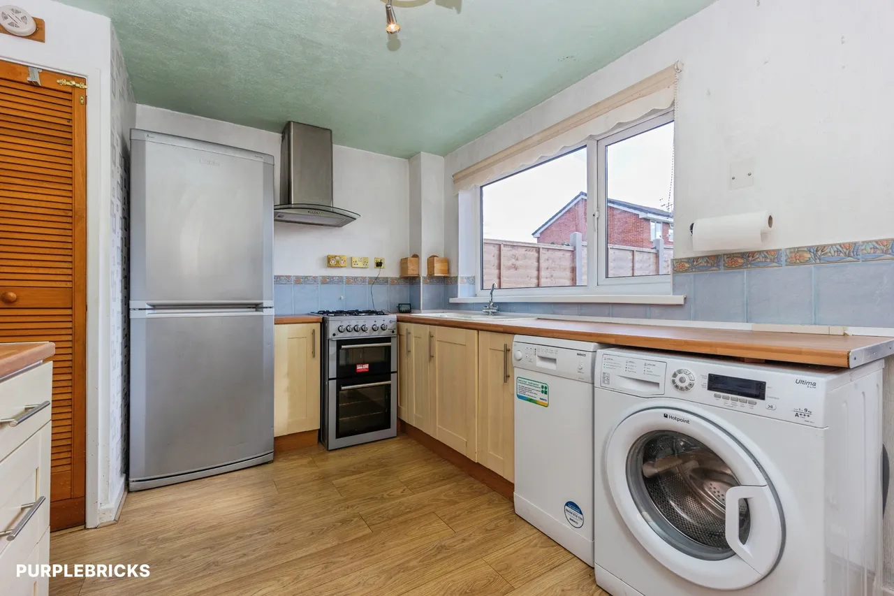 Shearwater Road, Offerton, SK2, photo 7